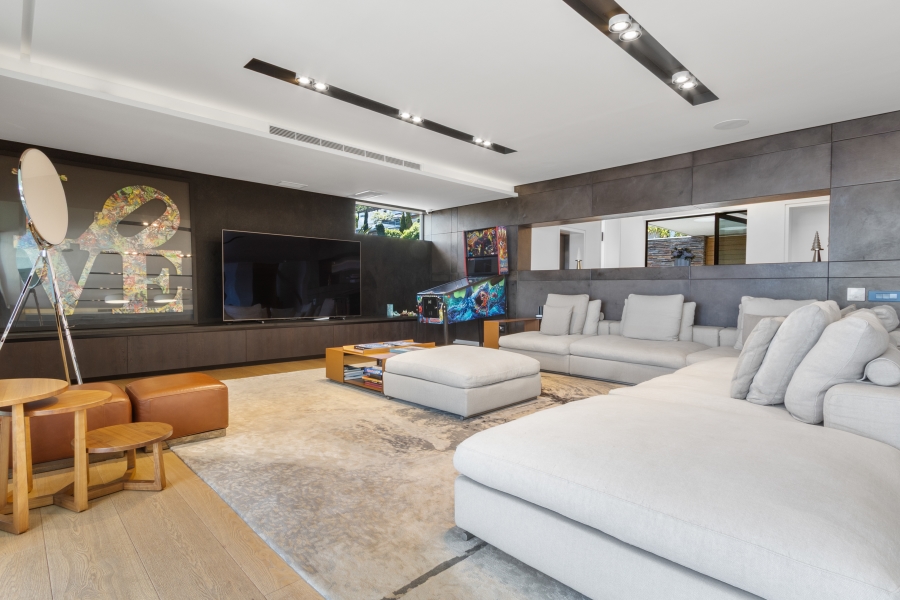 5 Bedroom Property for Sale in Camps Bay Western Cape